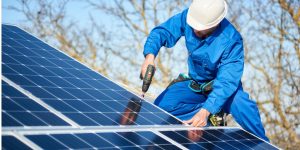Installation Maintenance Panneaux Solaires Photovoltaïques à Chezal-Benoit